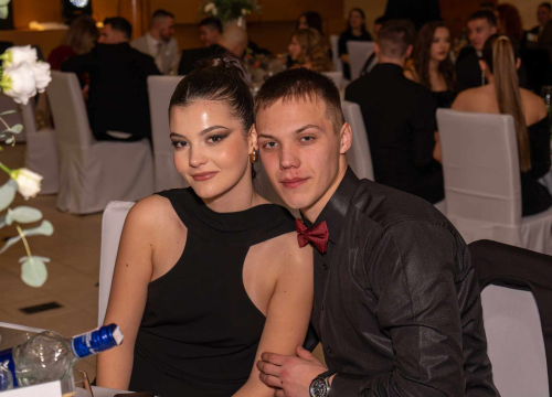 Fotografija 27 - Zavirite na maturalni ples šibenske Ekonomske škole (3)