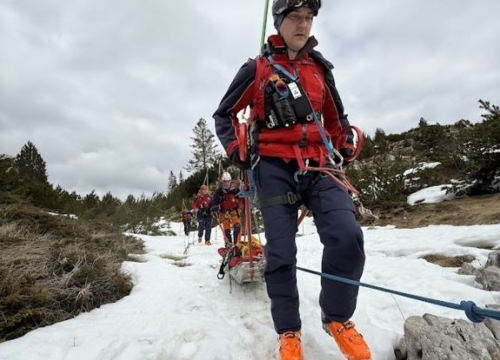Fotografija 1 - HGSS stanica Šibenik održala zimsku vježbu na Čvrsnici