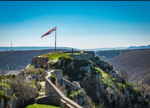 Promocija Zbornika 'Kralj Zvonimir u Kninu: Deset radova o hrvatskom kralju na jednom mjestu