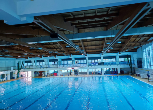 Počela škola plivanja za 70 drniških predškolaca i učenika