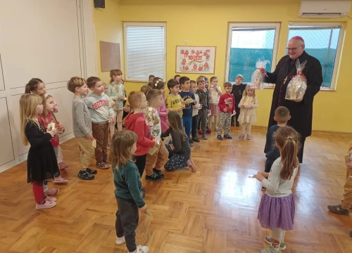 Biskup Tomislav Rogić u pastirskom pohodu župi Ražine