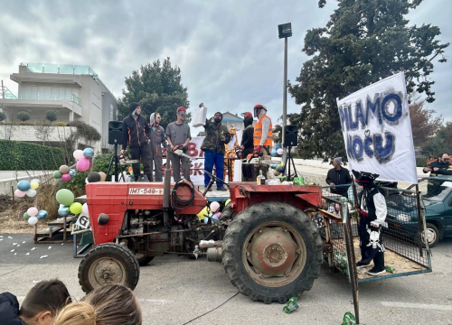 Fotografija 10 - Grebaške maškare: Dan ispunjen zabavom, smijehom i dobrom spizom