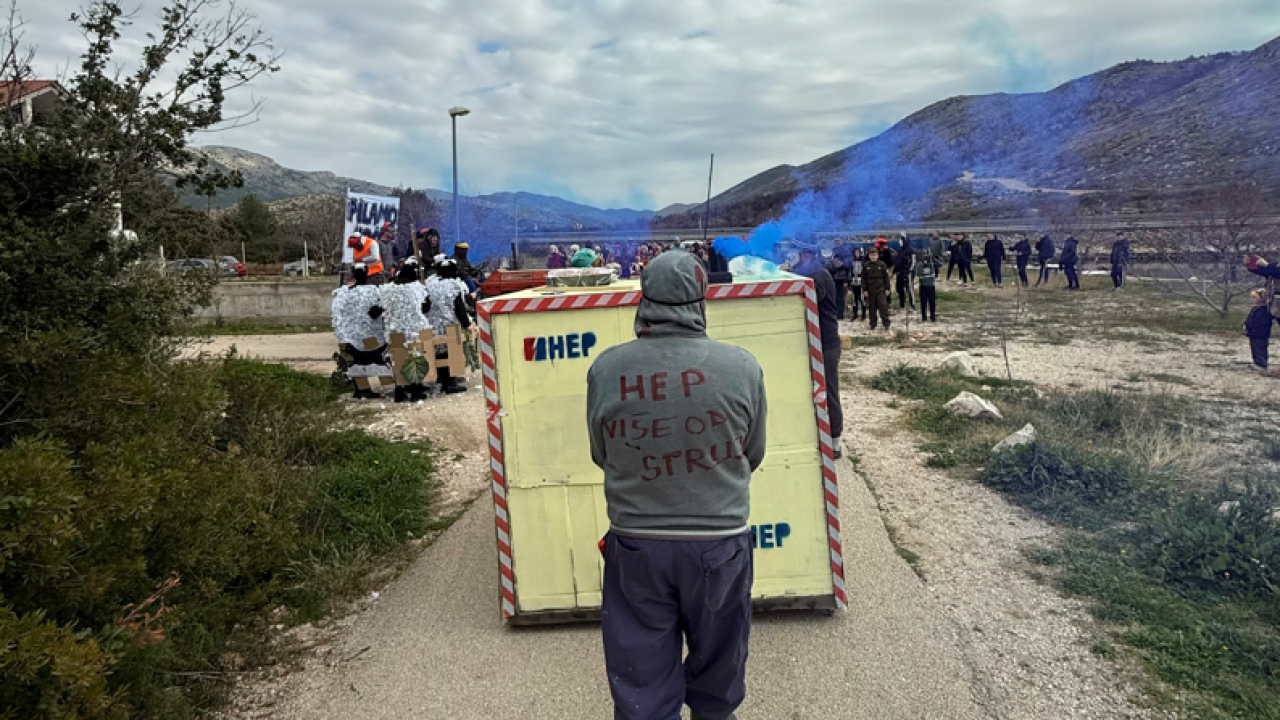 Grebaške maškare: Dan ispunjen zabavom, smijehom i dobrom spizom