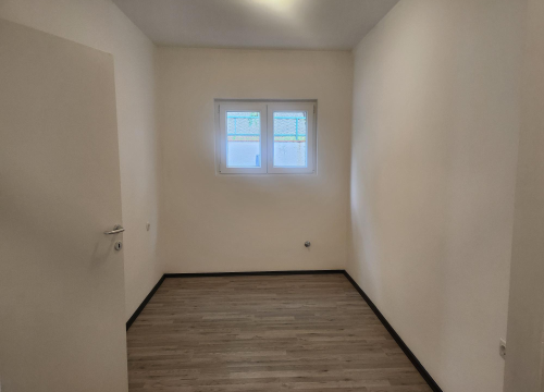 Fotografija 4 - Prodaje se odmah useljiv trosoban stan s pogledom na Šibenski zaljev