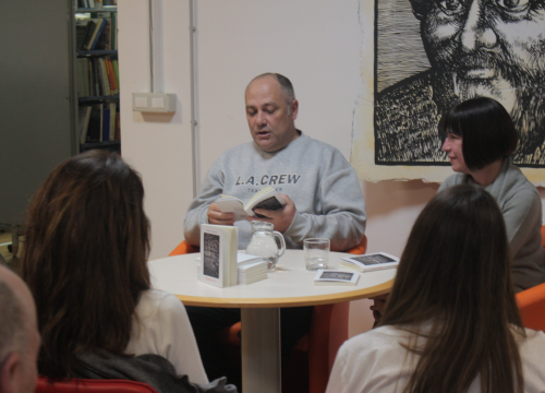 Fotografija 6 - Haiku po šibenski: Aljoša Vuković predstavio svoju novu zbirku pjesama 'Šiboku'