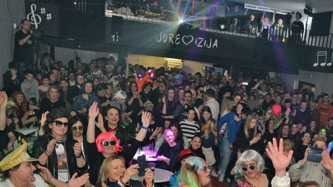 Tišnjanske poklade 2025.: Jurevizija, vesele povorke, koncerti i spiza