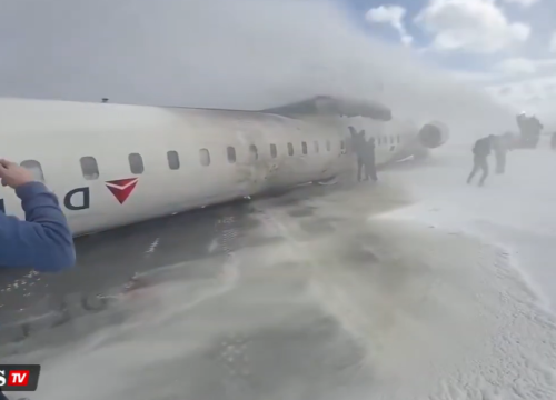 U prevrtanju putničkog zrakoplova u zračnoj luci ukupno 18 ozlijeđenih