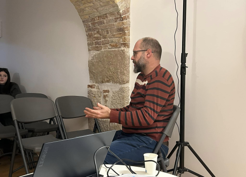 Fotografija 3 - Šibenski filmaš Ante Storić podijelio filmske tajne sa srednjoškolcima