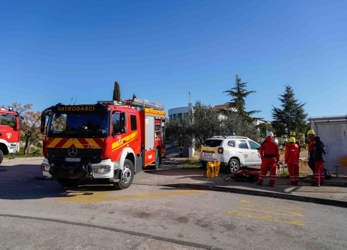Fotografija 12 - Evakuirana OŠ Brodarica: Bez brige, to je bila samo vježba