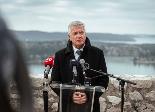 Fotografija 3 - FOTOGALERIJA Paško Rakić i službeno kandidat HDZ-a za župana, a ima i slogan: 'Vrime je da i županija uspije'