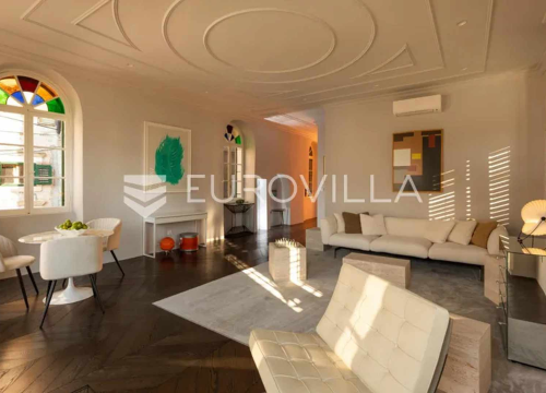 Fotografija 4 - Cijena 700 tisuća eura: Prodaje se luksuzni stan u šibenskoj palači Šižgorić