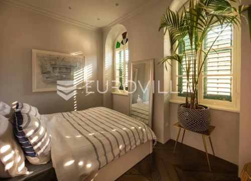 Fotografija 3 - Cijena 700 tisuća eura: Prodaje se luksuzni stan u šibenskoj palači Šižgorić