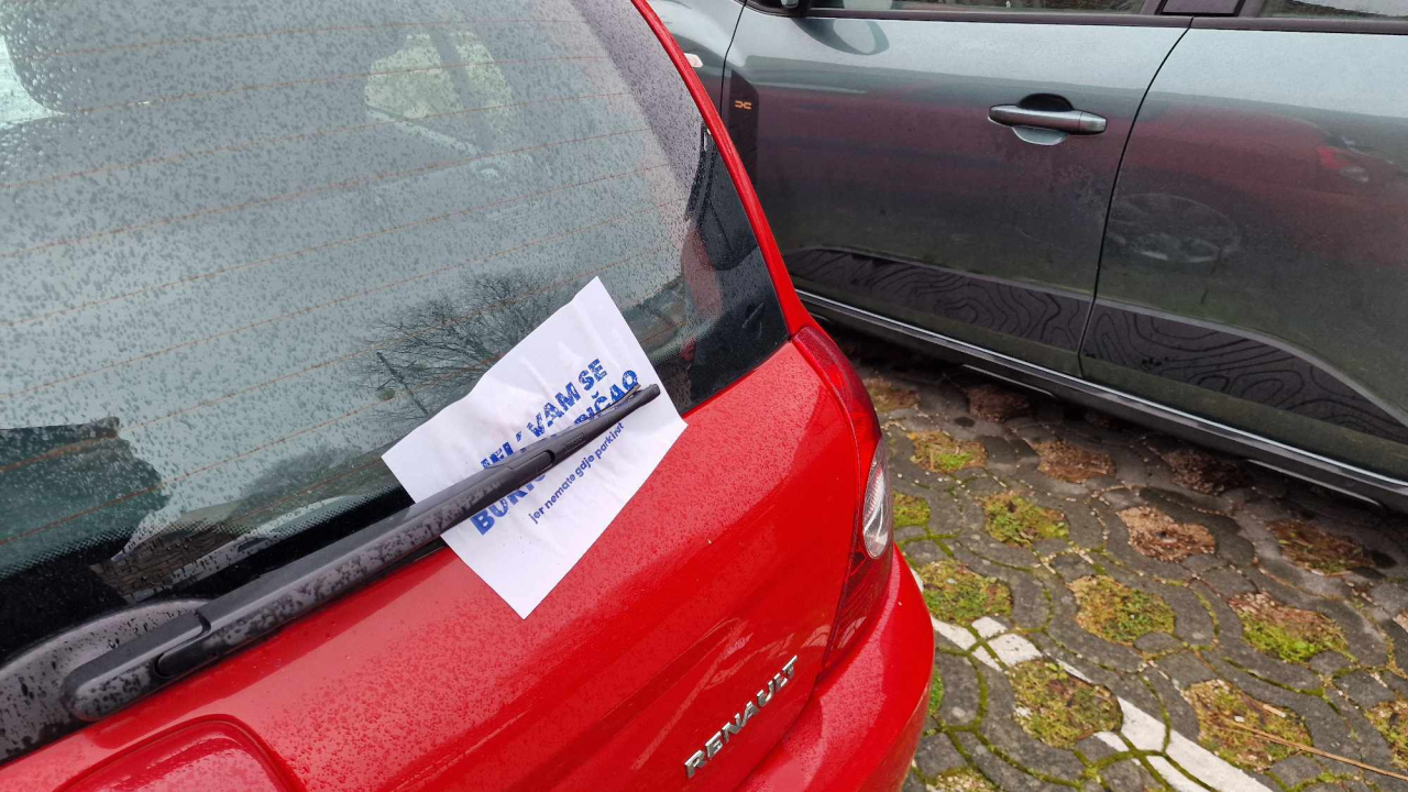 'Jel vam se Burić ispričao jer nemate di parkirat?': Gerilska akcija na parkingu Svete Nediljice