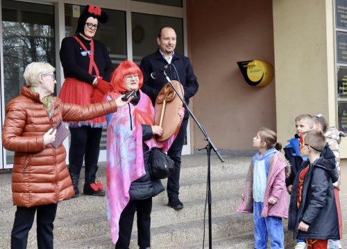 Fotografija 11 - Kninske maškare preuzele ključeve grada