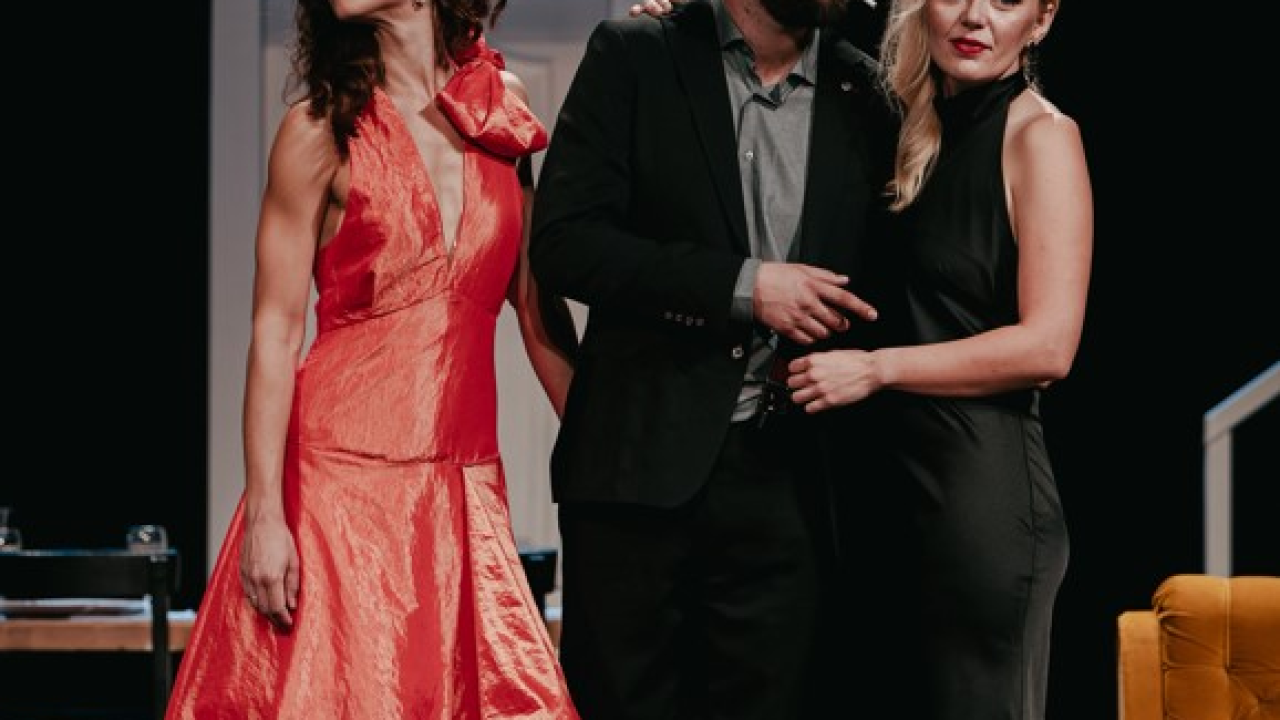 Šibensko kazalište niže uspjehe: Komedija 'Dođi gola na večeru' rasprodala najveću kazališnu dvoranu u Hrvatskoj