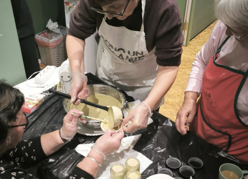 Fotografija 15 - Tribunjski umirovljenici na radionici izrađivali prirodnu kozmetiku