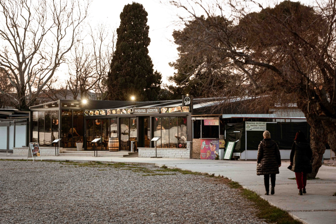 FOTO U Šarmu u Vodicama Dan žena slave tri dana, zaigrajte atraktivnu nagradnu igru!