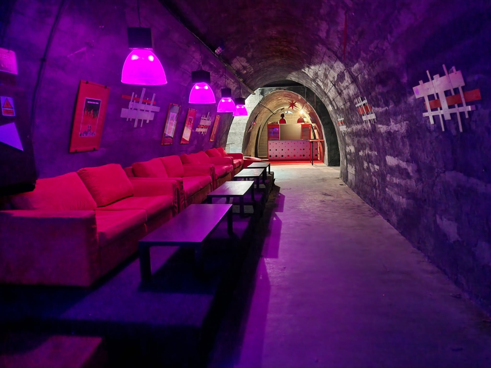 Tom Bug i VSNA u subotu za Dan žena vrte odličan house u Tunelu!