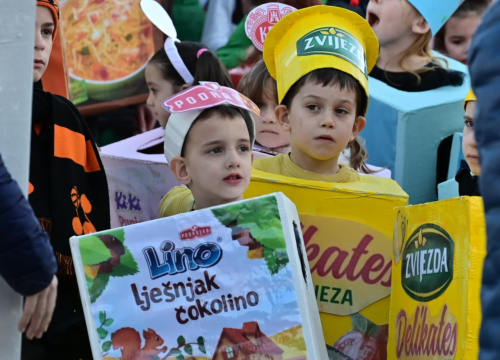 Fotografija 30 - Maškarana povorka prošla kroz grad (1)