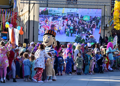 Fotografija 3 - Maškarana povorka prošla kroz grad (2)