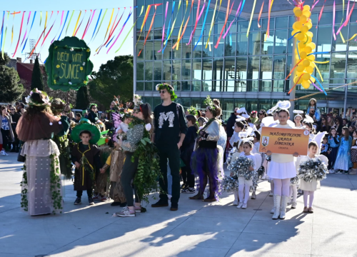 Fotografija 6 - Maškarana povorka prošla kroz grad (1)