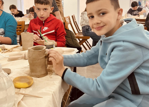 Fotografija 12 - Mali kipari: Školarci iz Unešića izrađivali predmete s motivima katedrale sv. Jakova