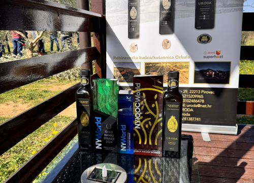 Fotografija 2 - Velik broj maslinara okupio se u Pirovcu na radionici rezidbe maslina