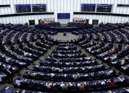 Europski parlament poziva na jačanje pomoći Ukrajini