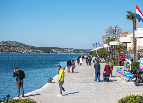 Subota razmjerno stabilna i topla, ujutro bura