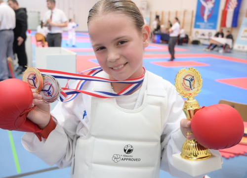 Fotografija 17 - FOTO: Karate klub Okit drugi ukupno na 'Kupu Jadrana' sa 37 medalja