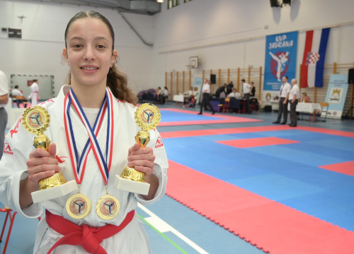 Fotografija 4 - FOTO: Karate klub Okit drugi ukupno na 'Kupu Jadrana' sa 37 medalja