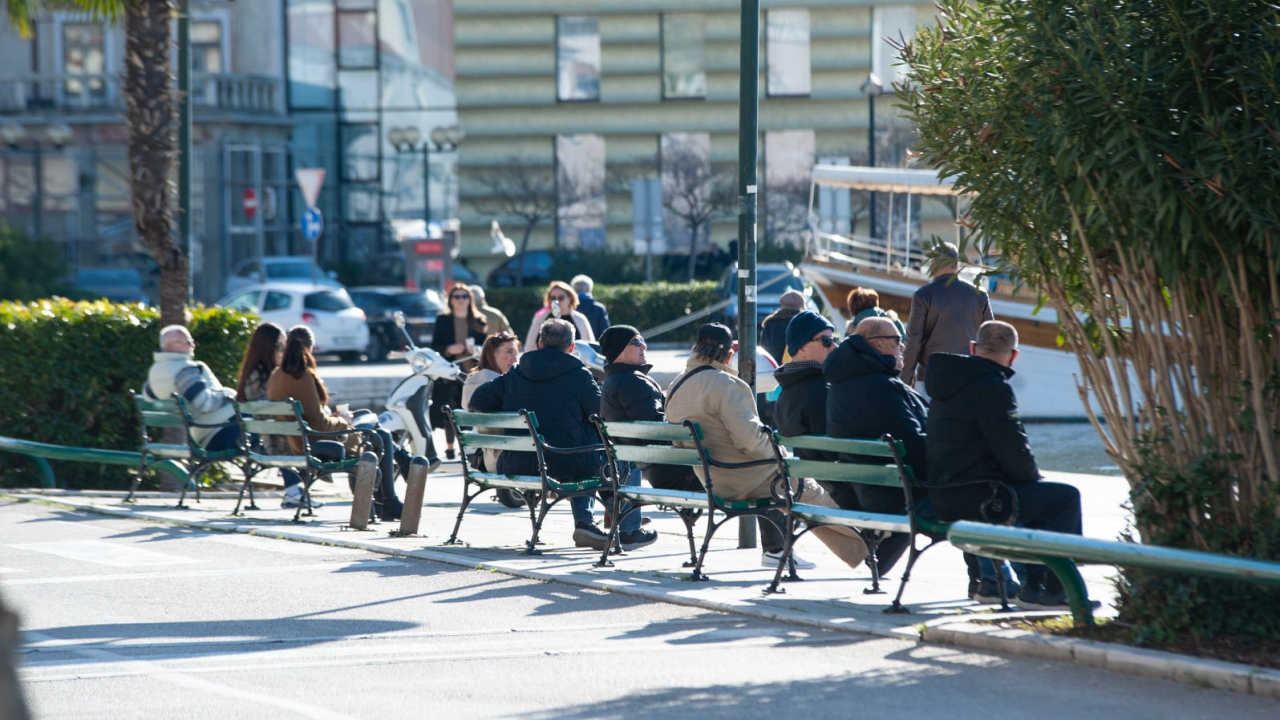 Nastavlja se sunčano i prohladno vrijeme, bura u slabljenju
