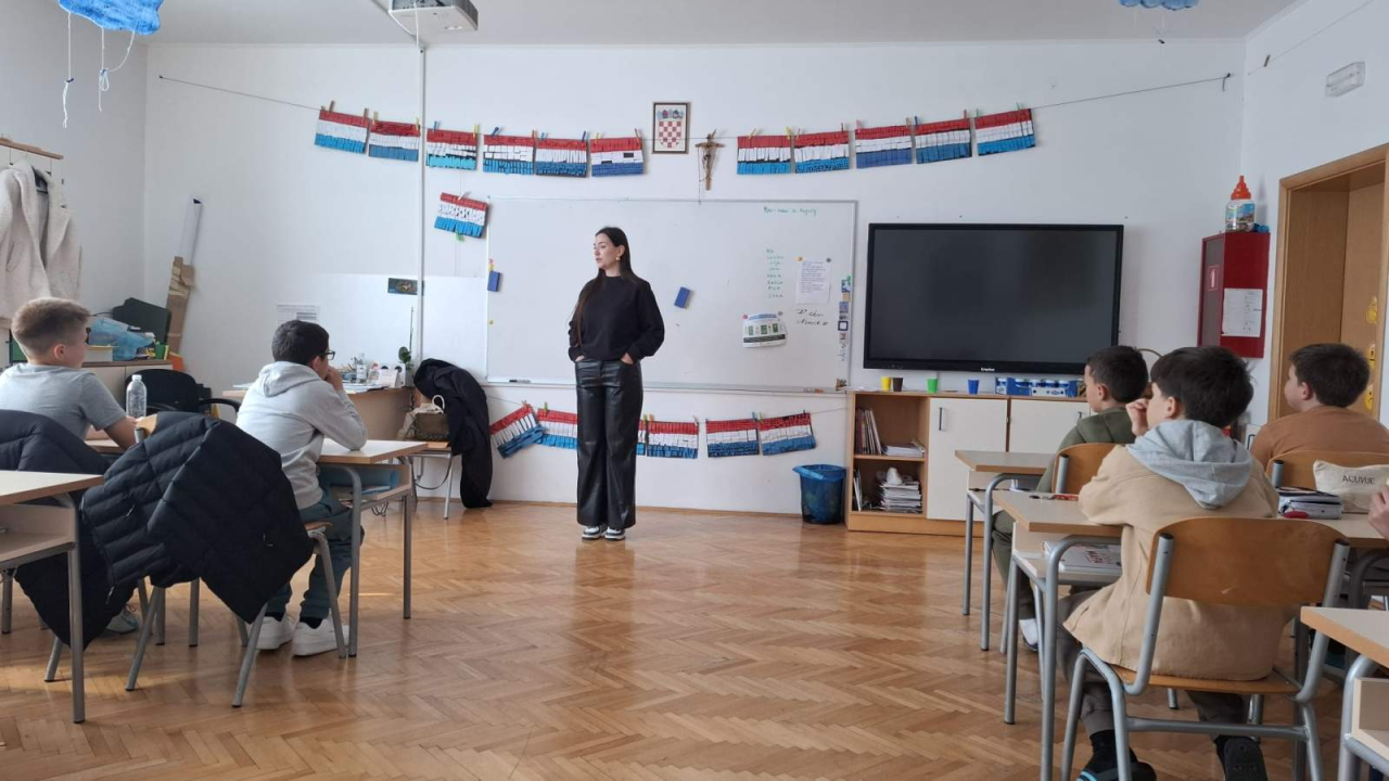 Udruga Argonauta održala prvu radionicu recikliranja u Katoličkoj osnovnoj školi