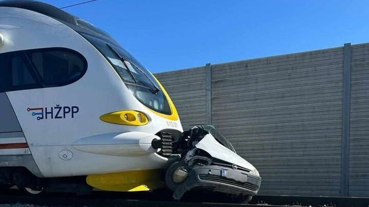 Tragedija kod Zagreba: Vlak naletio na automobil, poginula jedna osoba, ima ozlijeđenih