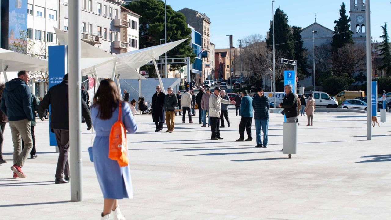 Pretežno sunčno i malo toplije, bura u slabljenju