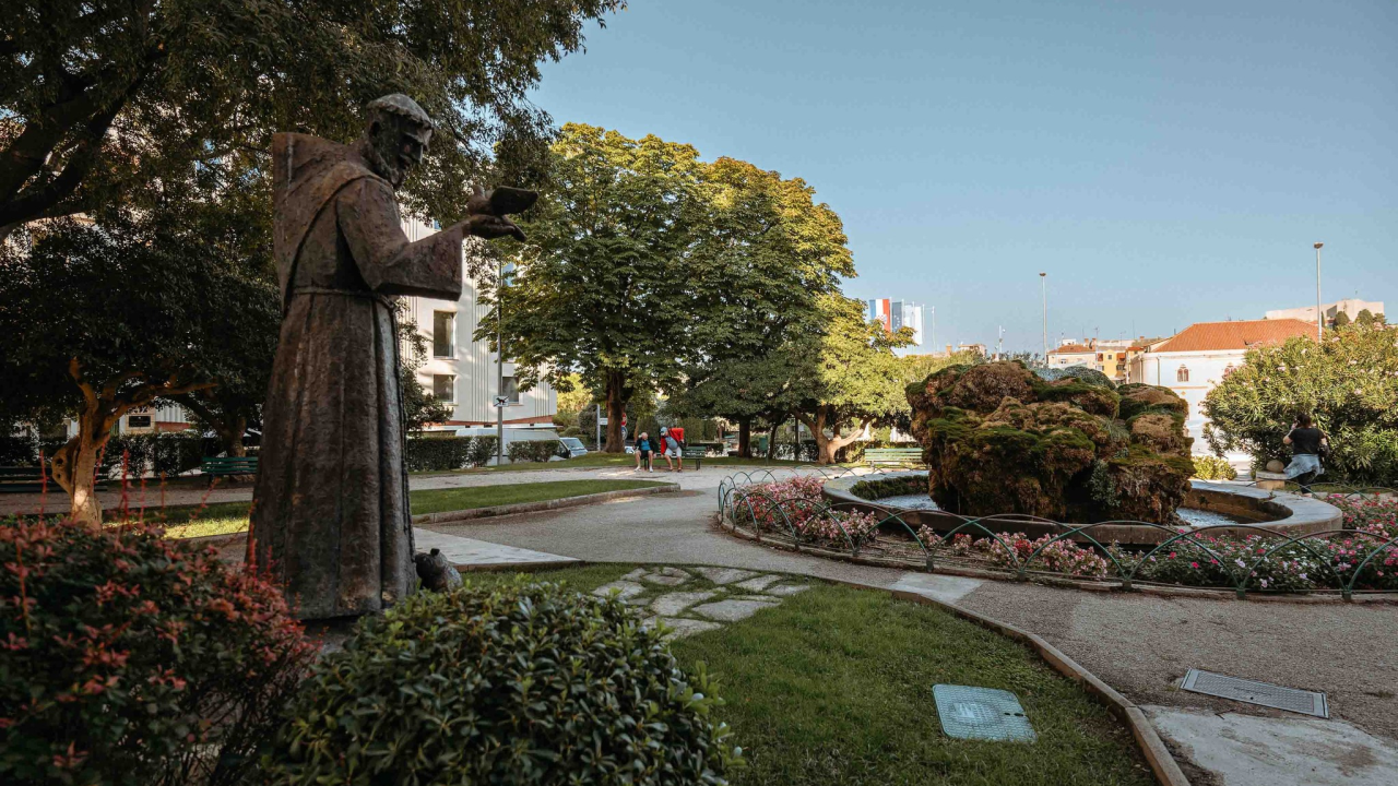 Petak topliji, ali popodne i oblačniji