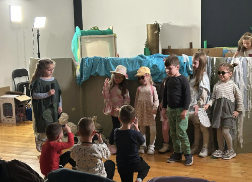 Fotografija 10 - Mali lutkari iz šibenskih vrtića u Art podrumu održali smotru dječjih lutkarskih igrokaza