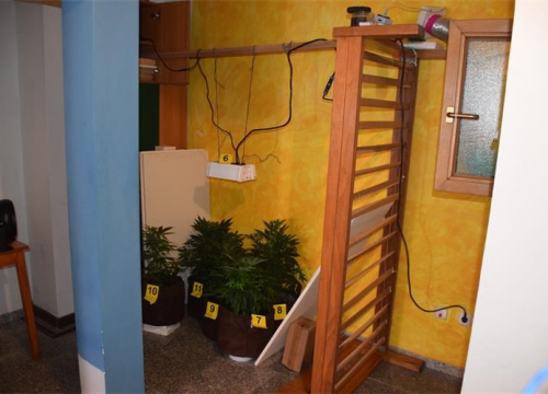 U Vodicama pronađen improviziran laboratorij za proizvodnju droge, 'poduzetnik' priveden