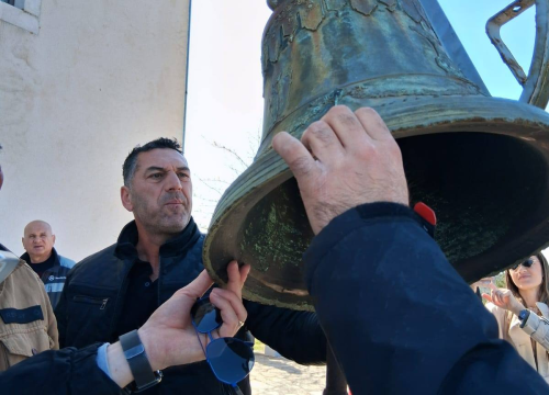 Fotografija 2 - Pomišljaju blagoslovljena i postavljena nova bilička zvona