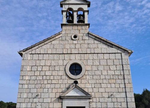 Fotografija 1 - Pomišljaju blagoslovljena i postavljena nova bilička zvona