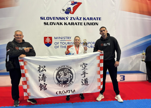 Fotografija 3 - Gabrijela Grubelić iz Karate kluba Okit srebrna na Grand Prix Slovakia