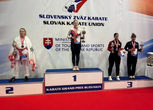 Fotografija 4 - Gabrijela Grubelić iz Karate kluba Okit srebrna na Grand Prix Slovakia
