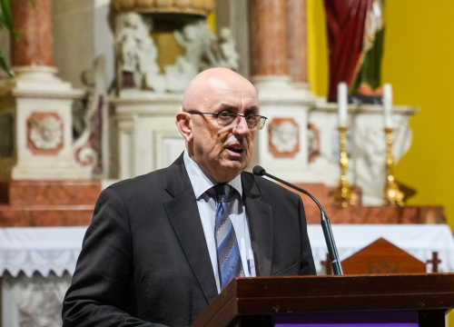 Fotografija 19 - Pučki pivači KBF-a korizmenim napjevima u drniškoj Gospi od Ružarija očarali prisutne