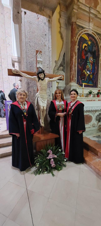 Stoljetna tradicija pučkih korizmenih napjeva: Klape nastupile na korizmenom koncertu u Drnišu