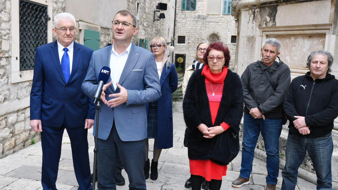 MOST širi koaliciju u Šibensko-kninskoj županiji: Pridružio im se i Blok umirovljenika zajedno (BUZ)