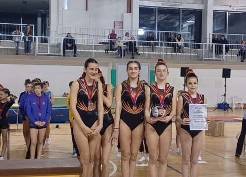 Fotografija 14 - FOTO: Gimnastičari Dišpeta nastupili u Solinu, u dvije konkurencije osvojili ekipnu prvu poziciju