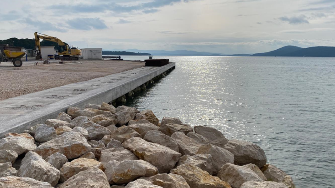 Lopov 'građevinar' na Jadriji splitskoj firmi ukrao više komada oplata i klinova