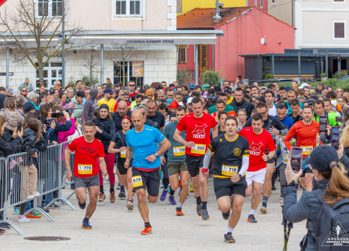 Fotografija 8 - FOTO Više od 500 trkača natjecalo se na 11. Promina Trailu. Donosimo popis najuspješnijih