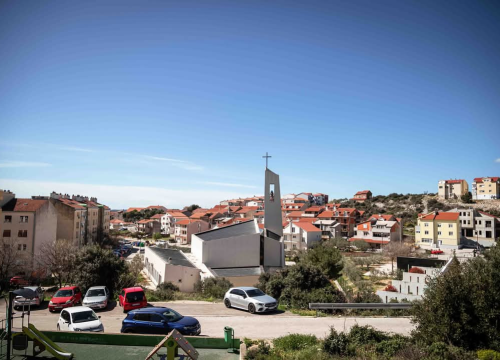 Fotografija 1 - Možda Meterize ne izgledaju atraktivno, ali zato imaju pogled od milijun eura