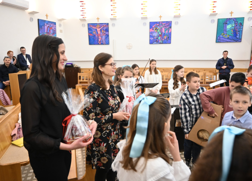 Fotografija 6 - Dječji zbor sa zagrebačke Knežije gostovao u Župi sv. Ante Padovanskog na Šubićevcu